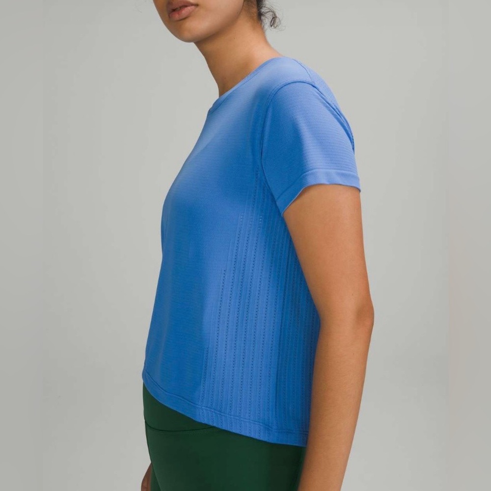 Lululemon Train to Be Short Sleeve Tee - Picture 4 of 10